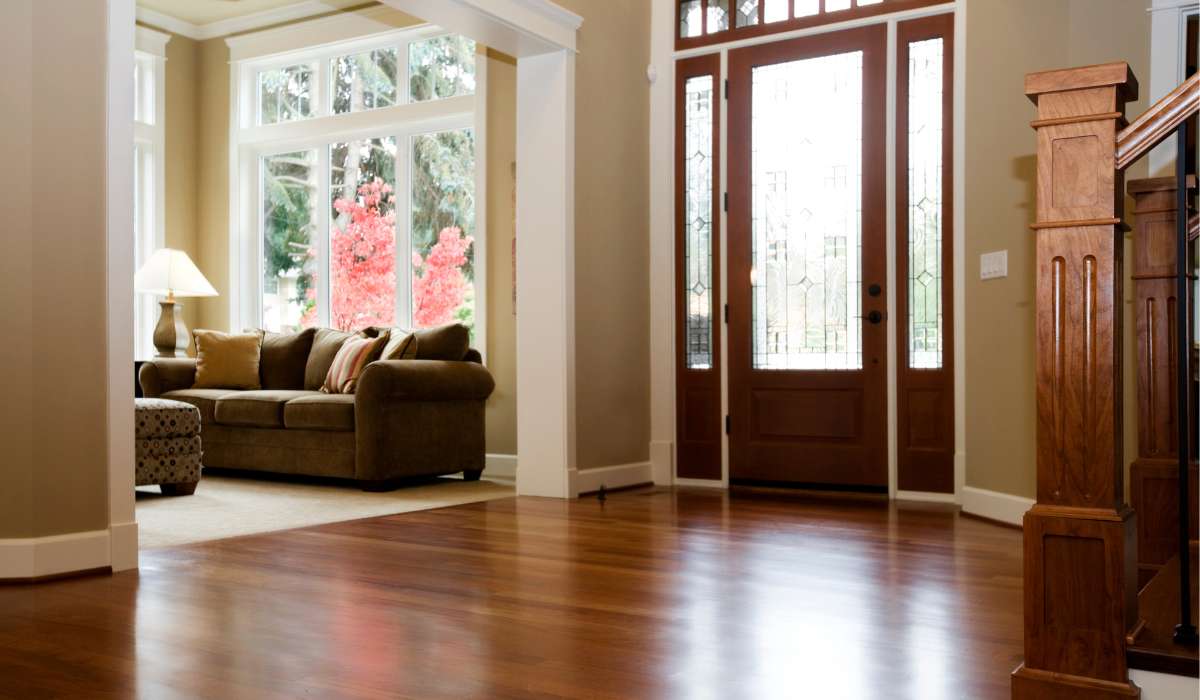 Why hardwood flooring in high-traffic areas is good